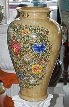 Vasi decorati in ceramica